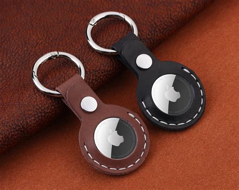 leather airtag keychain.